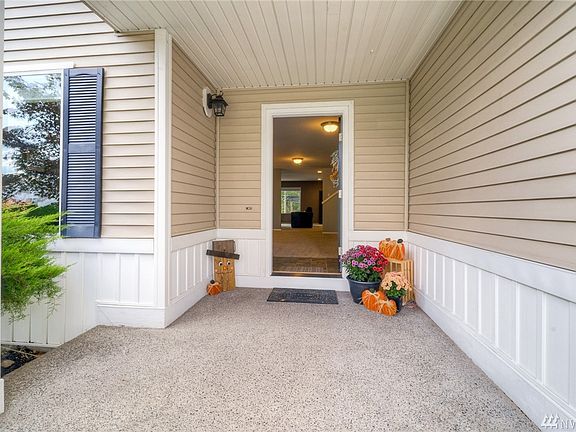3rd image of 19506 99th Street Ct E