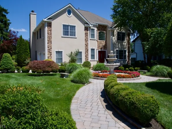 20 Hugenot St, East Hanover Twp., NJ 07936