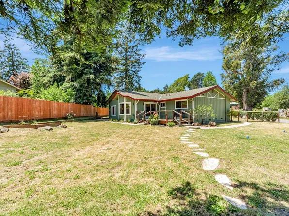 5201 Hutchinson Road, Sebastopol, CA 95472
