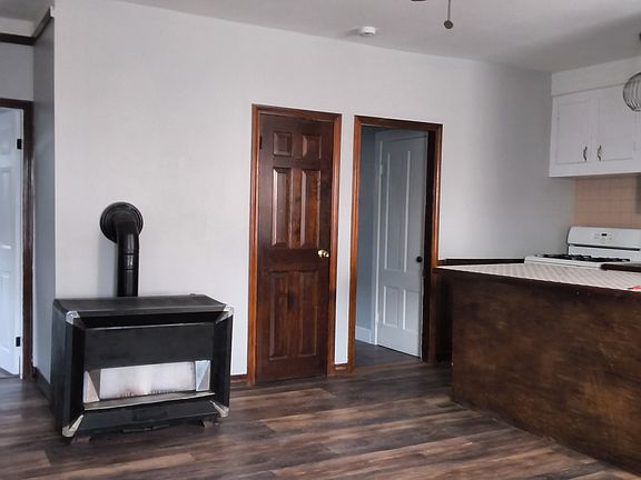 3rd image of 212-218 Lowell St