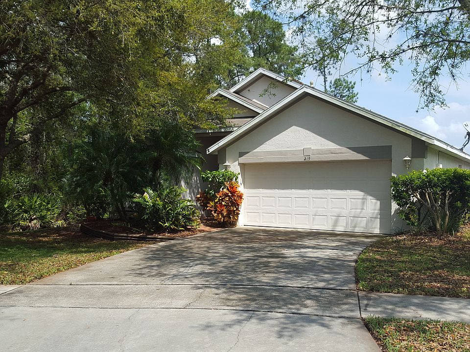1st image of 219 Crossbill Ct