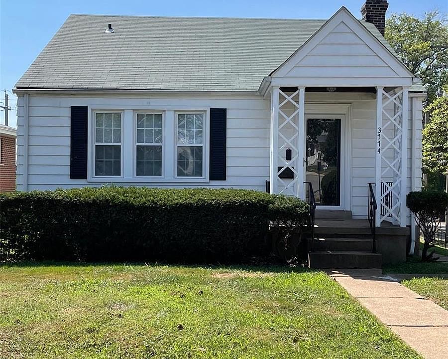 1st image of 3774 Robert Ave