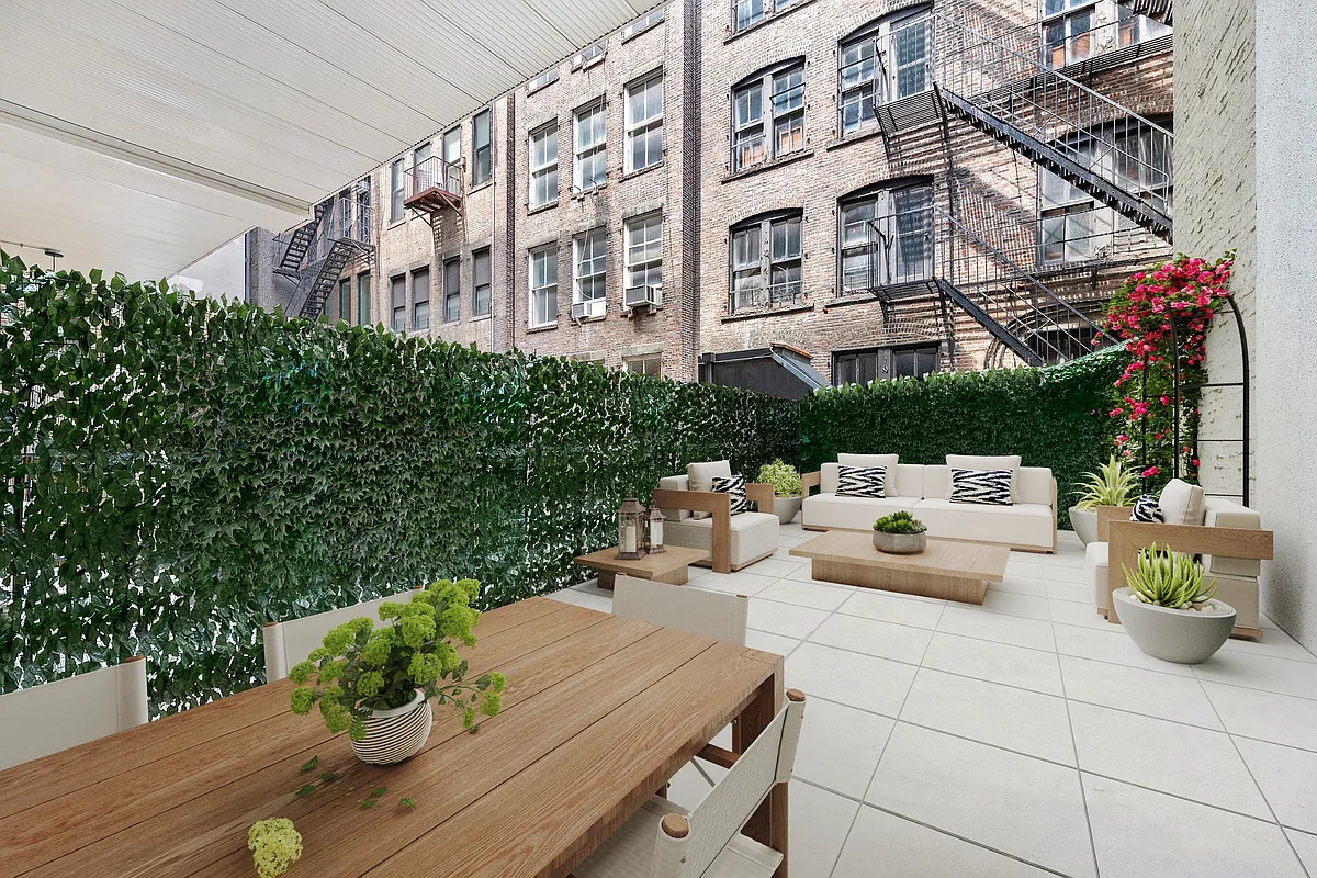 35 East 10th St Unit 2G  