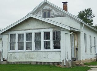 1003 8th Ave, Belle Plaine, IA 52208