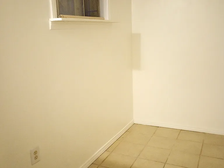 2135 Rainbow Valley Blvd #D2 — Photo 5