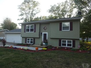 517 S Water St, Wapello, IA 52653