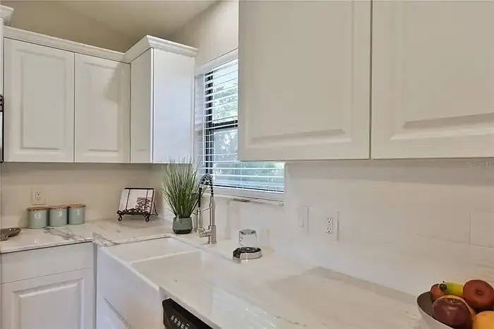 11 Dogwood Trail Ter — Photo 8