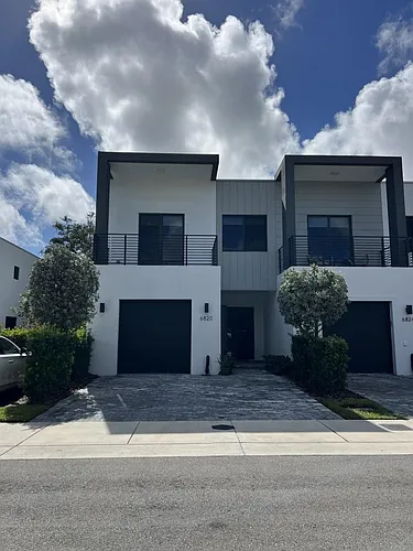 6820 SW 80th St Photo 1