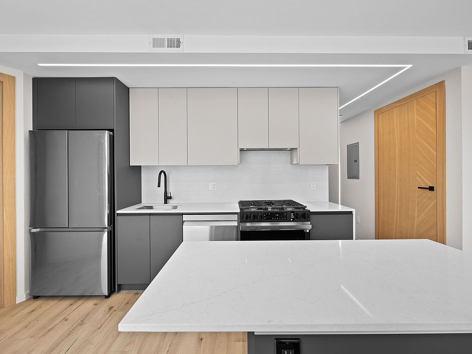 1st image of 1836 Dorchester Ave #202