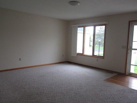 3rd image of 4267 Townhouse Dr #C