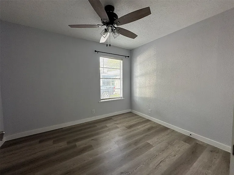 4412 Gillis St #A — Photo 17