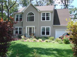 223 Moss Pl, Neptune, NJ 07753