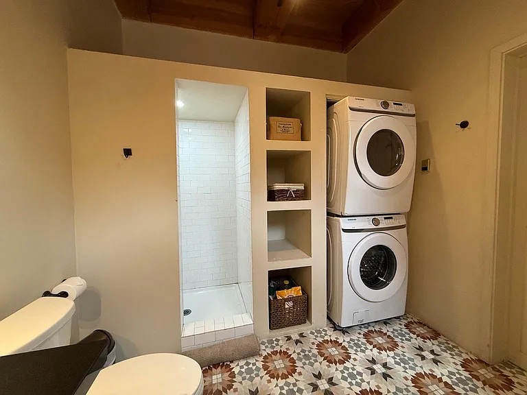 637 Alto St #D — Photo 7
