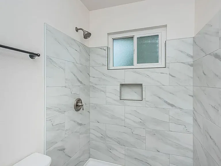 4502 40th St #4 — Photo 9