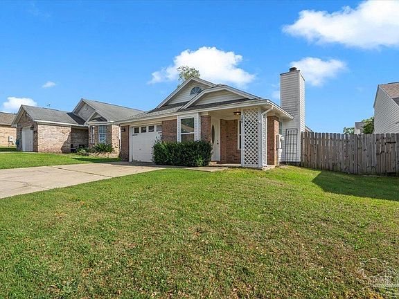 2nd image of 2081 Cambridge Cir