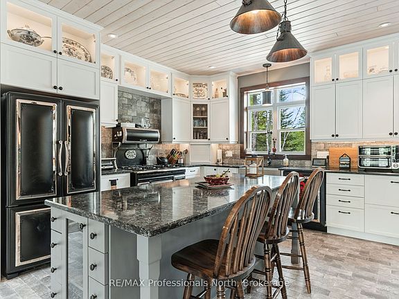 5th image of 1167 Eagle Lake Rd