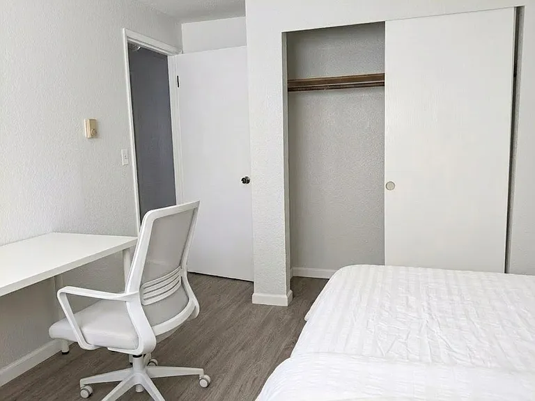 Bedroom #1