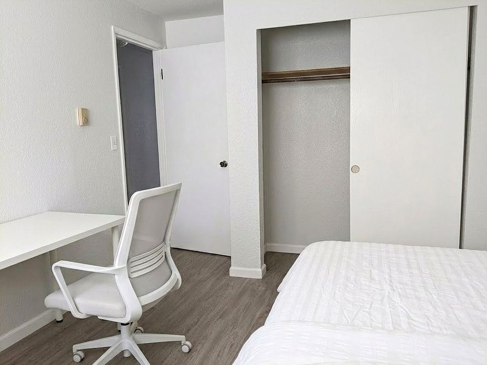Bedroom #1