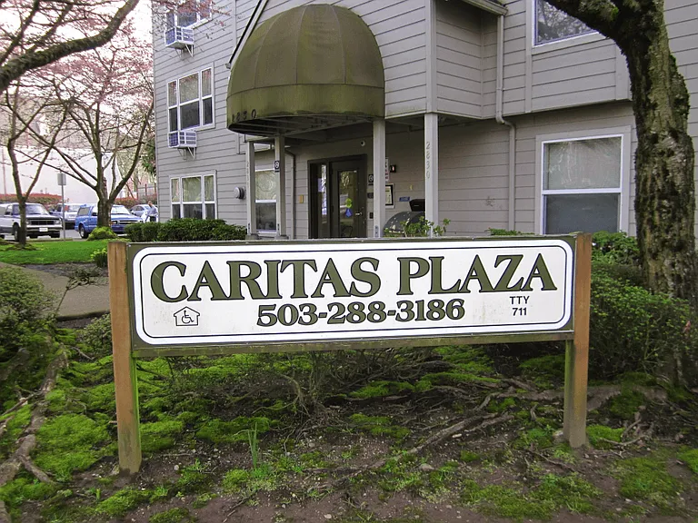 Caritas Plaza — Photo 1