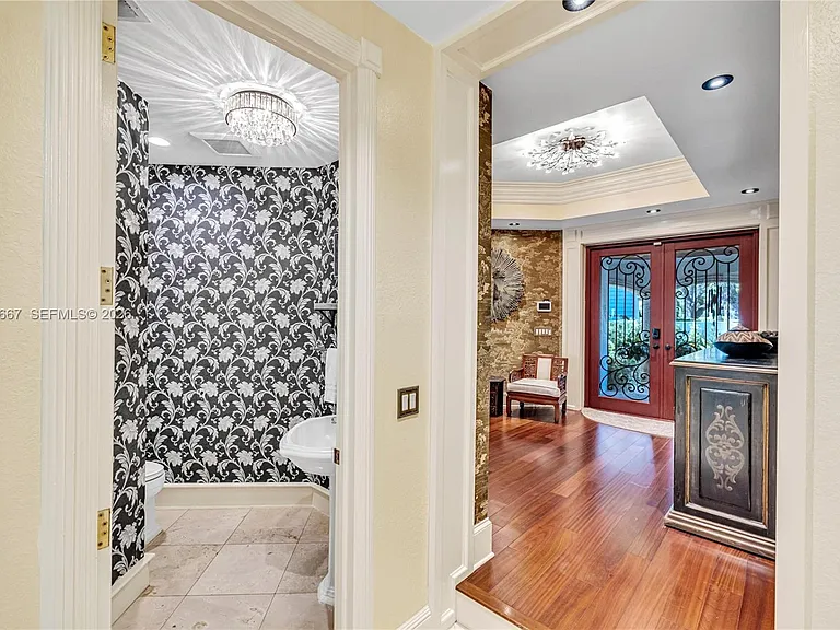 625 Poinciana Dr — Photo 41