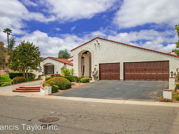 3rd image of 3209 Avenida Hacienda