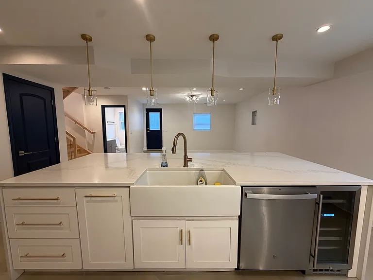 4532 Pershing Ave — Photo 10