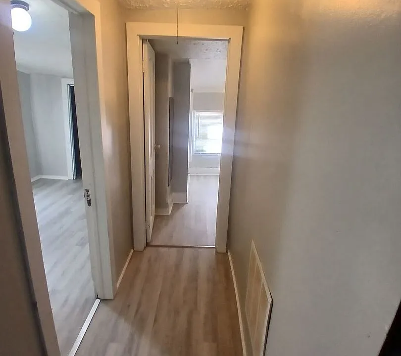 Cozy 3 Bedroom Upstairs Apartment- Available Now! W+D Hookup! Pet Friendly!