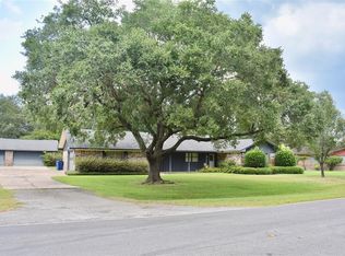1904 Irving St, Orange, TX 77630