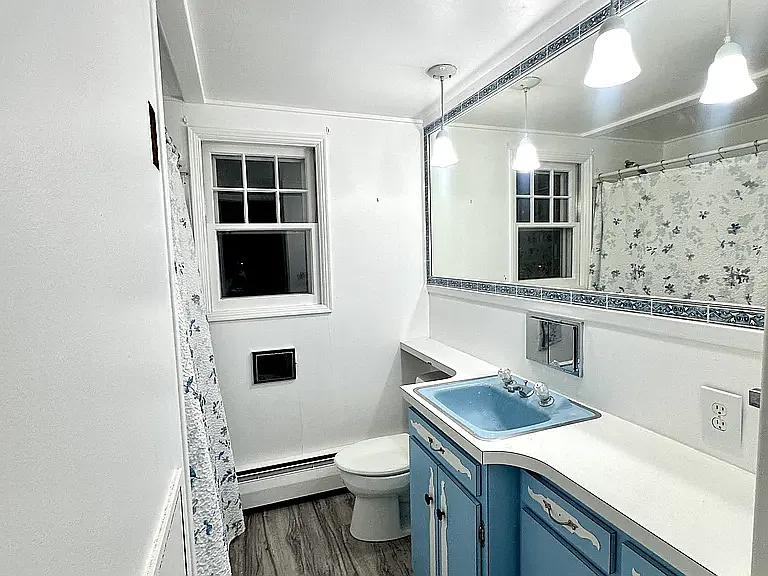 Building Photo - 89 N Park Ave #1
