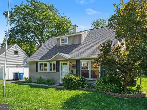 594 Rosemar Dr, Yardley, PA 19067