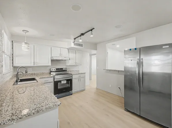 7841 E Longleaf Pl, Tucson, AZ 85730