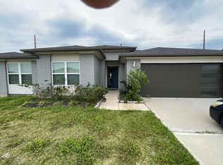 7015 Sunbreeze Ln, Rosenberg, TX 77469