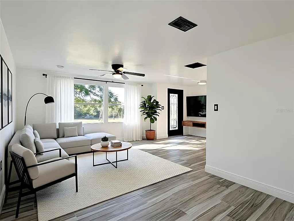 3 bed, 2.0 bath, 1332 sqft, $2,250 — Photo 2
