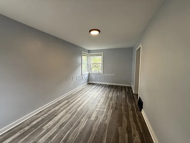 1305 Curtis St — Photo 6