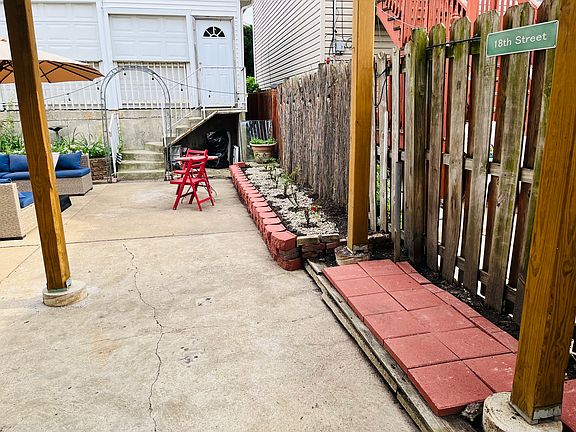 4th image of 2318 W 19th St Unit 3