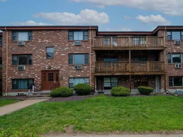 14 B Mayberry Dr #8, Westborough, MA 01581
