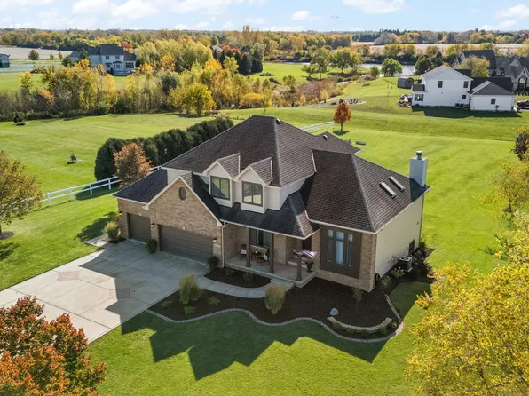 263 W 163rd Ave, Lowell, IN 46356