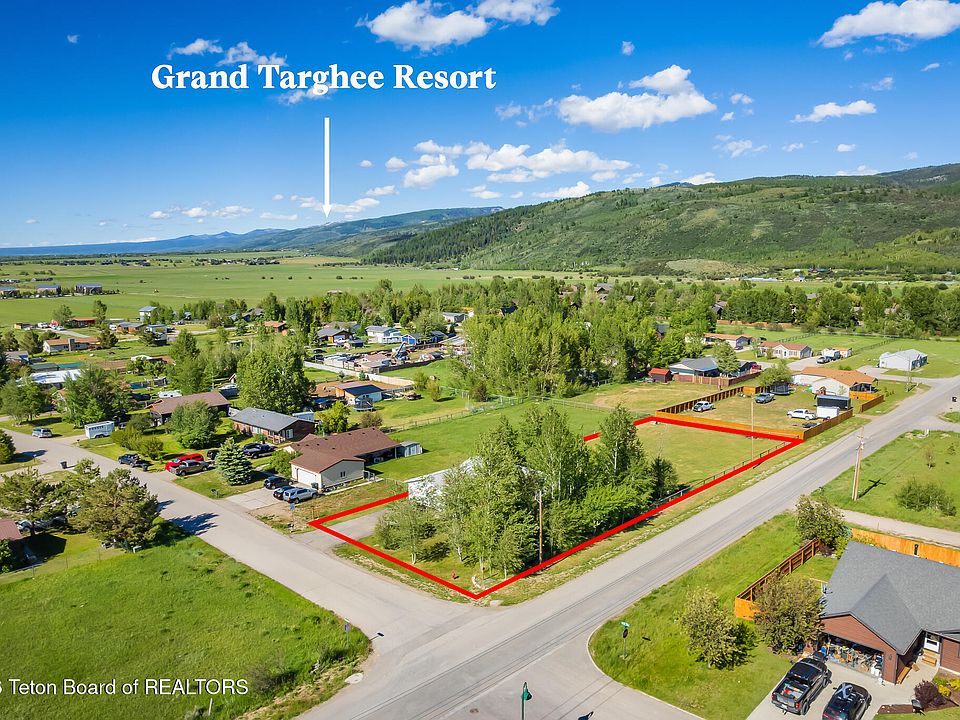 7979 Coyote Ln, Victor, ID 83455 | Zillow