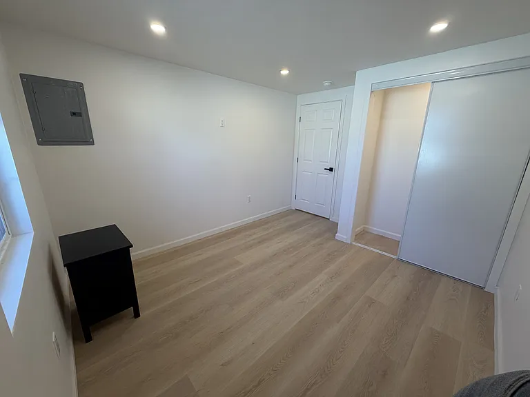 7818 Shoup Ave — Photo 9