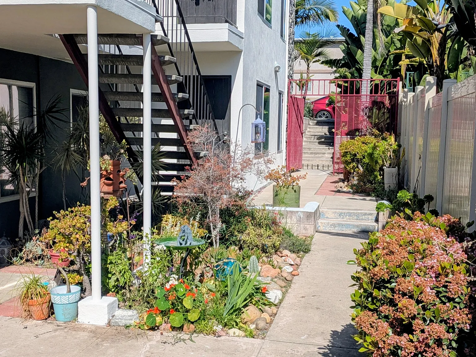 2 bed, 800 sqft, $2,340 — Photo 1