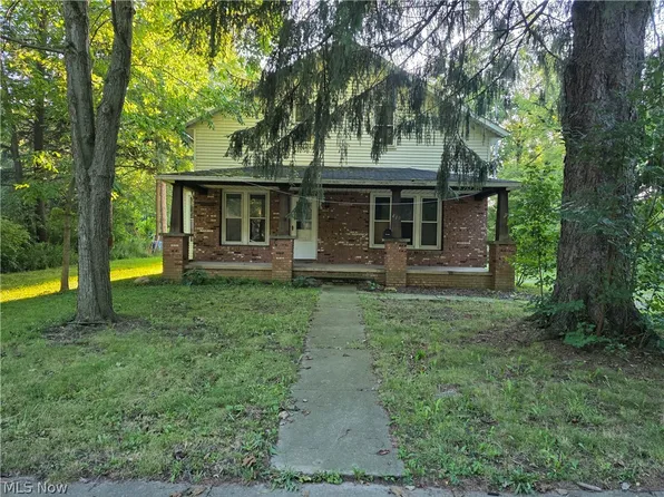 419 Barker St, Wellington, OH 44090