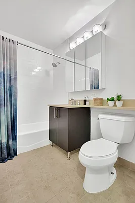 Rented by Cooper & Cooper Real Estate | media 21