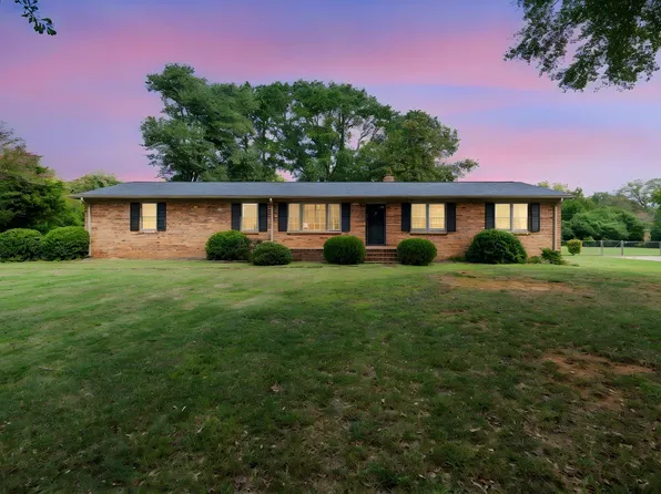 105 Thunderbird Pl, Spartanburg, SC 29307