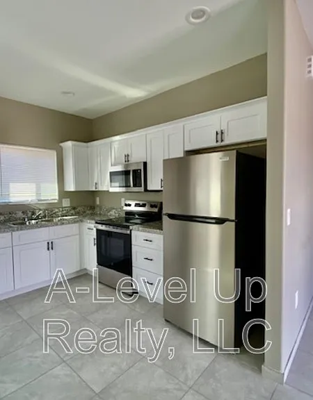 1514 E 28th St #2 — Photo 14