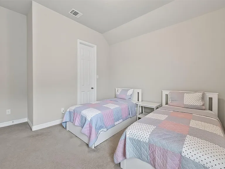 4018 Martin Ridge Dr — Photo 40
