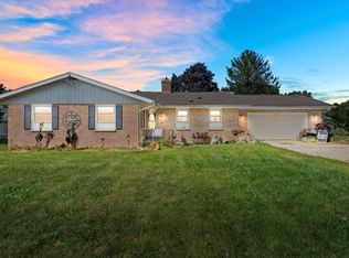 645 E Petunia Ln, Beloit, WI 53511
