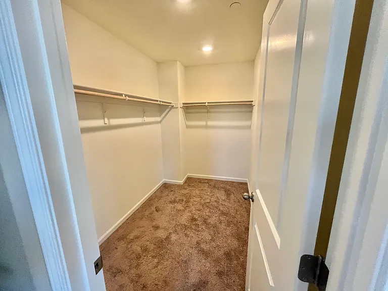 378 Miramar Dr — Photo 12