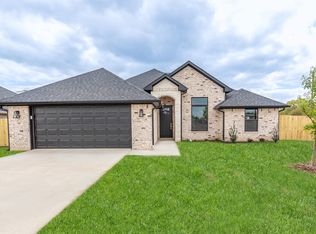 402 Meadow Ln, Chandler, TX 75758