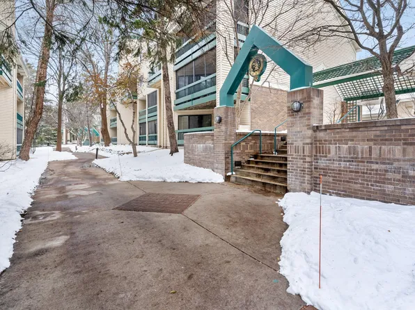 7635 Edinborough Way APT 5205, Edina, MN 55435