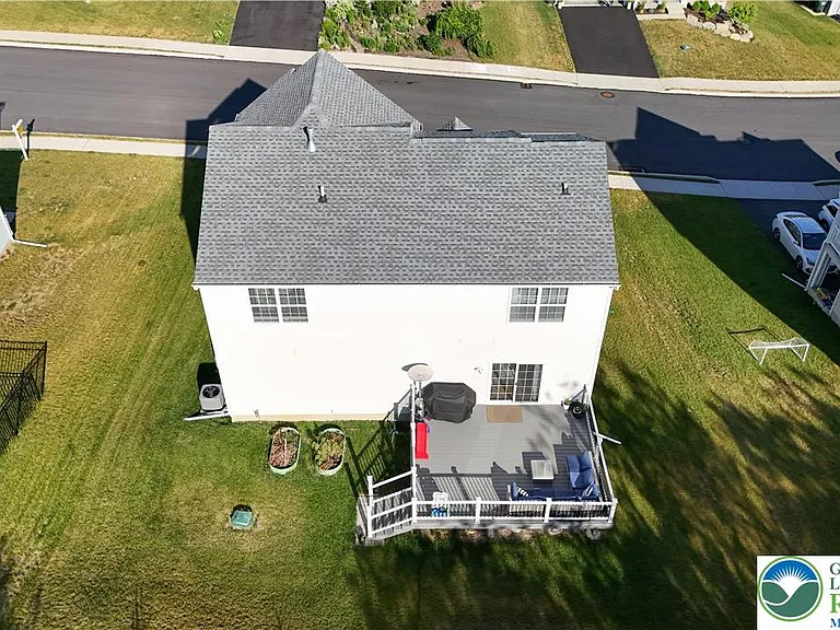 5044 Bellflower Dr — Photo 15